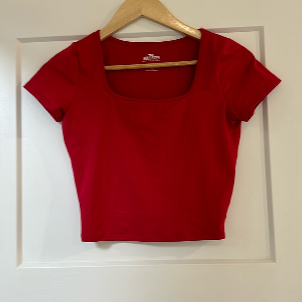 Hollister cropped top size small like new